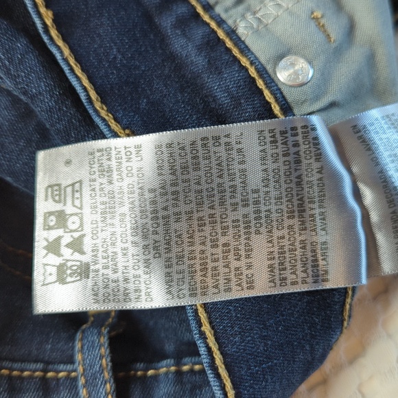 Levi's Perfectly Slimming 512 Bootcut jeans size 12 - Picture 10 of 10